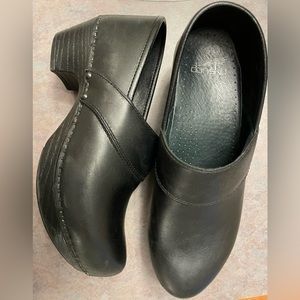 Dansko Black Clog Size 38 (8 US)